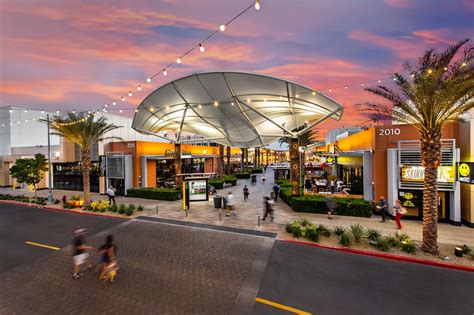 summerlin las vegas stores.